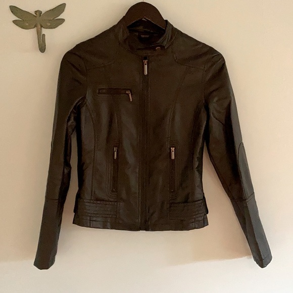 💕Black faux leather moto jacket - Picture 1 of 5